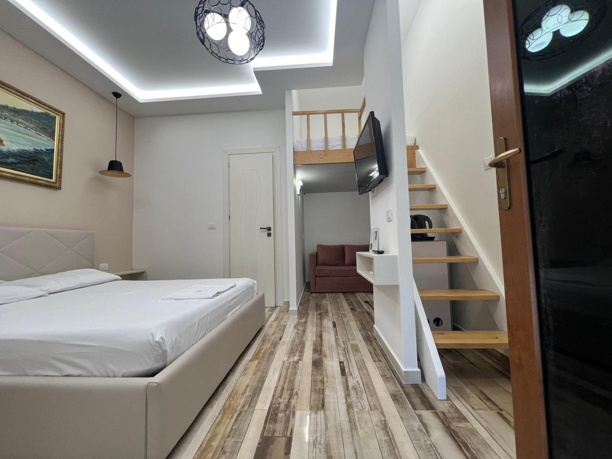 Guest Room Angolo Toscano Vlore Exterior photo
