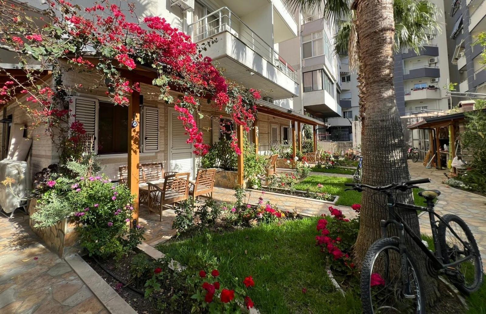 Guest Room Angolo Toscano Vlore Exterior photo